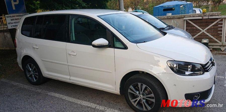 2012' Volkswagen Touran 2,0 Tdi photo #1