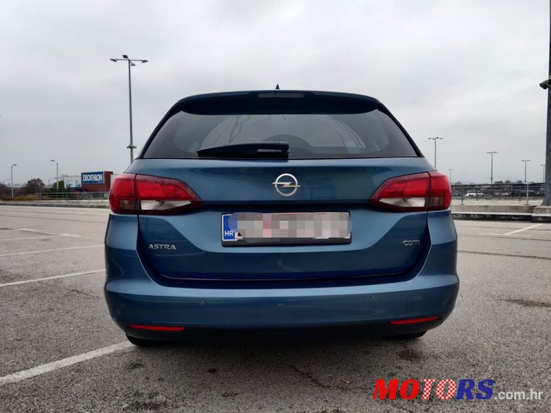 2017' Opel Astra Karavan photo #4