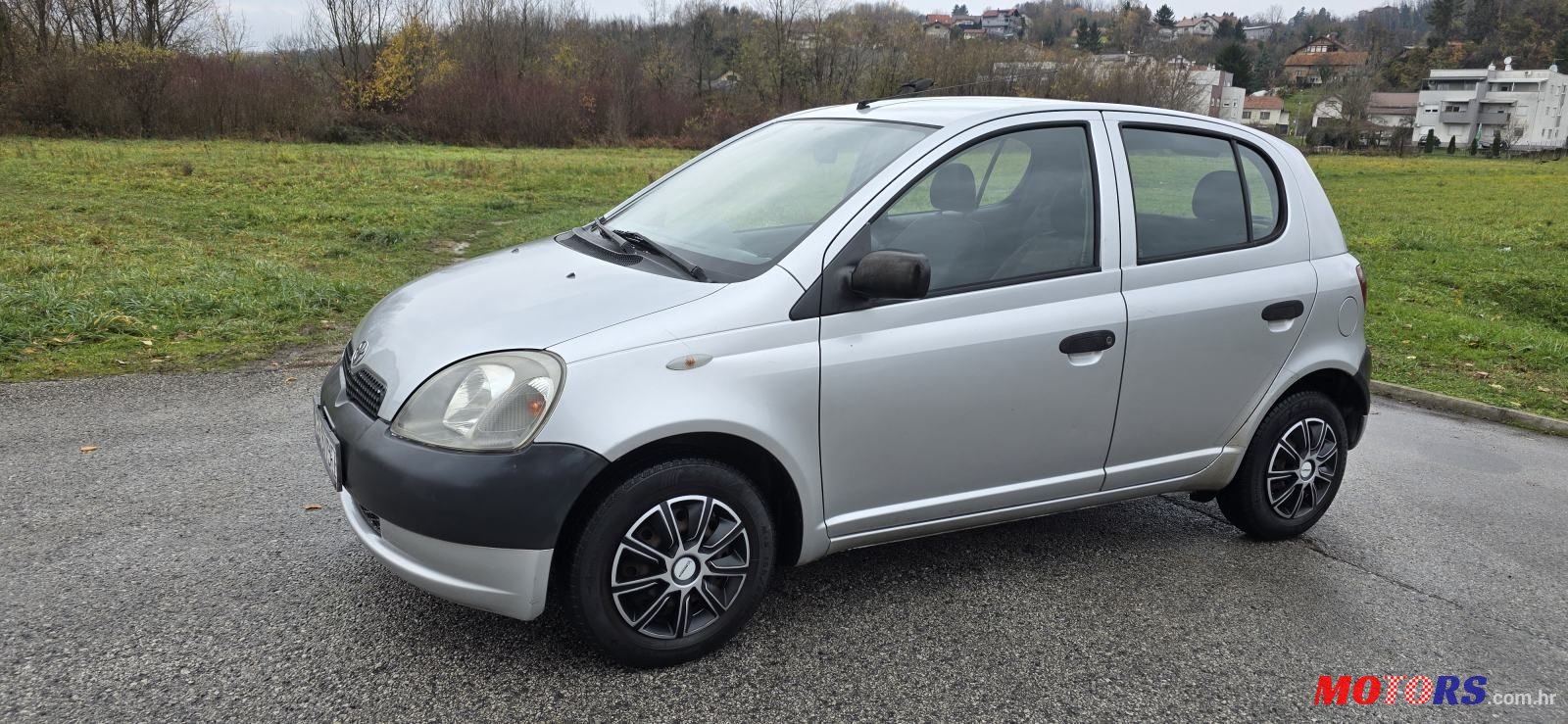 2003' Toyota Yaris 1,0 Vvt-I photo #4