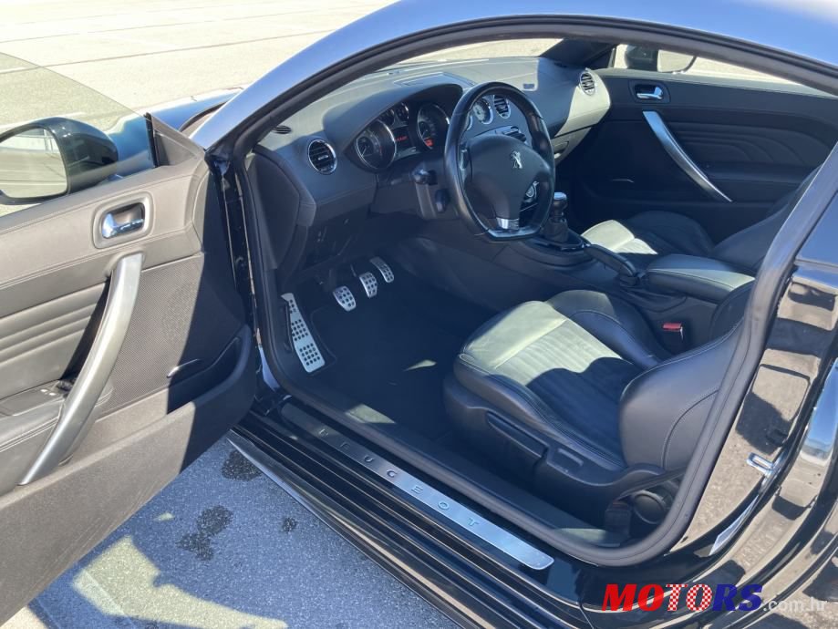 2013' Peugeot RCZ photo #4