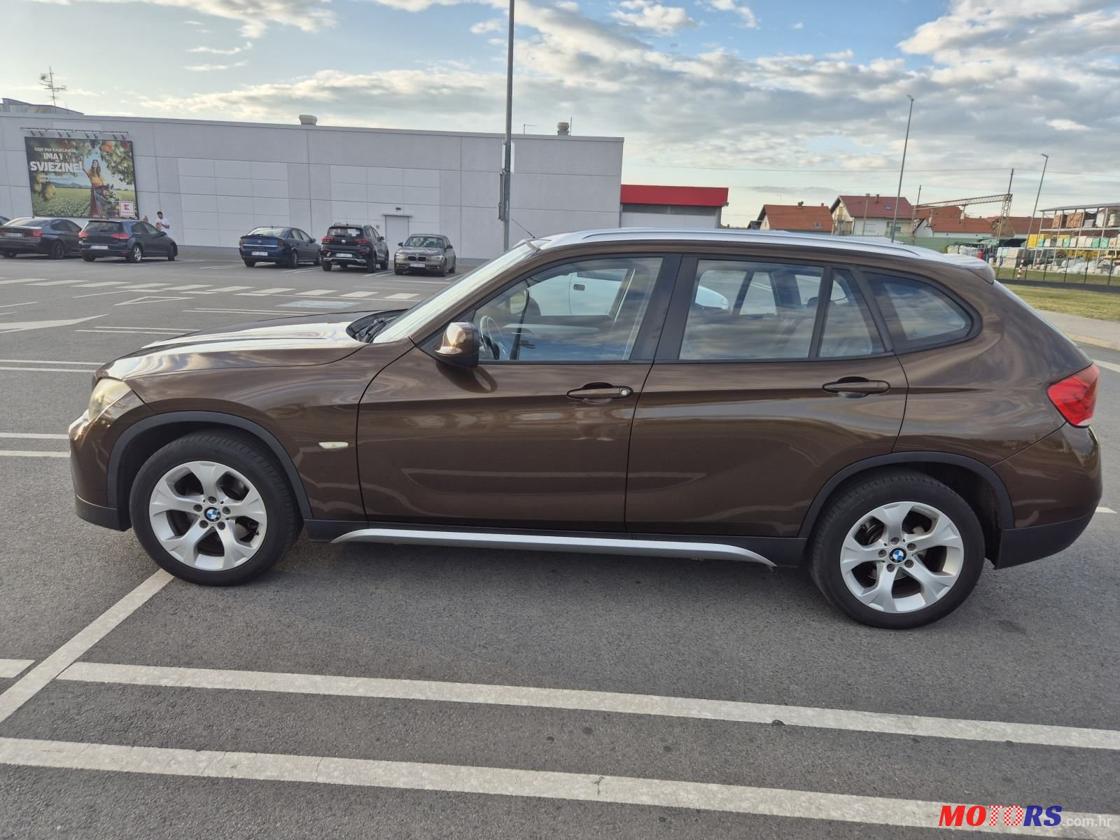 2010' BMW X1 Sdrive20D photo #5