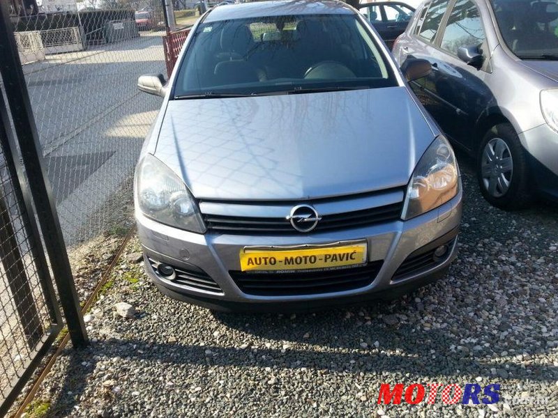 2004' Opel Astra 1,7 Cdti photo #2