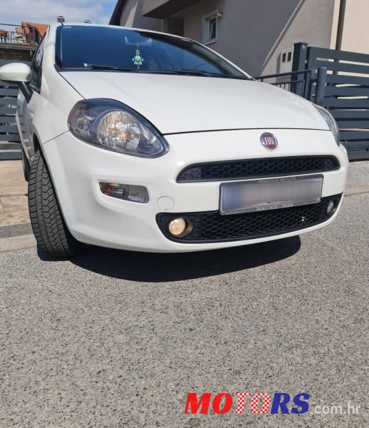 2014' Fiat Punto photo #4