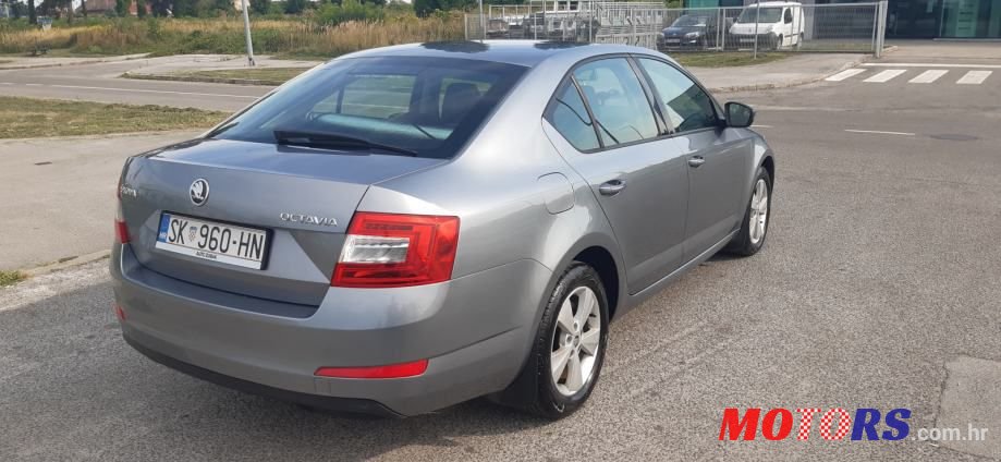 2013' Skoda Octavia 2,0 Tdi photo #3