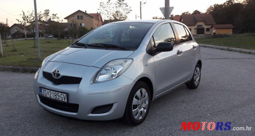 2009' Toyota Yaris 1.3 Dual Vvti Luna photo #1