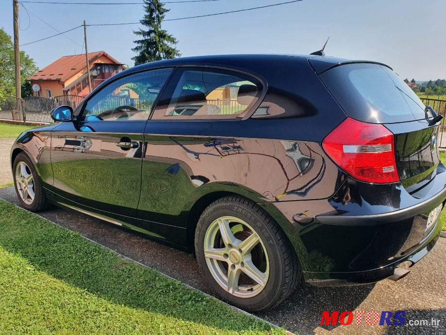 2008' BMW Serija 1 118D photo #4