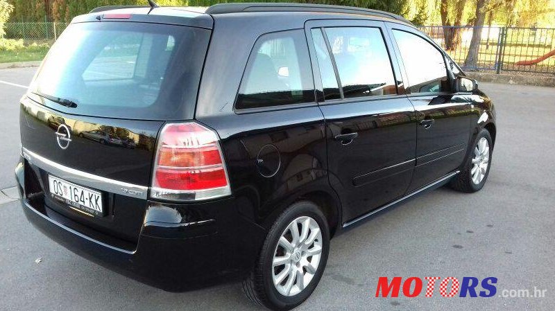 2005' Opel Zafira 1,9 Cdti photo #1