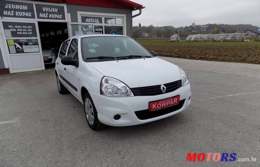 2011' Renault Clio 1,2 16V photo #1