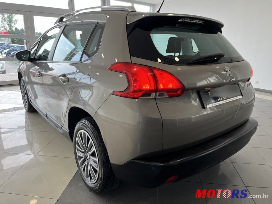 2014' Peugeot 2008 1,2 Vti photo #6