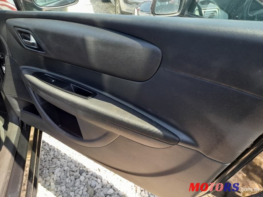 2005' Citroen C4 1,4 I 16V X photo #6