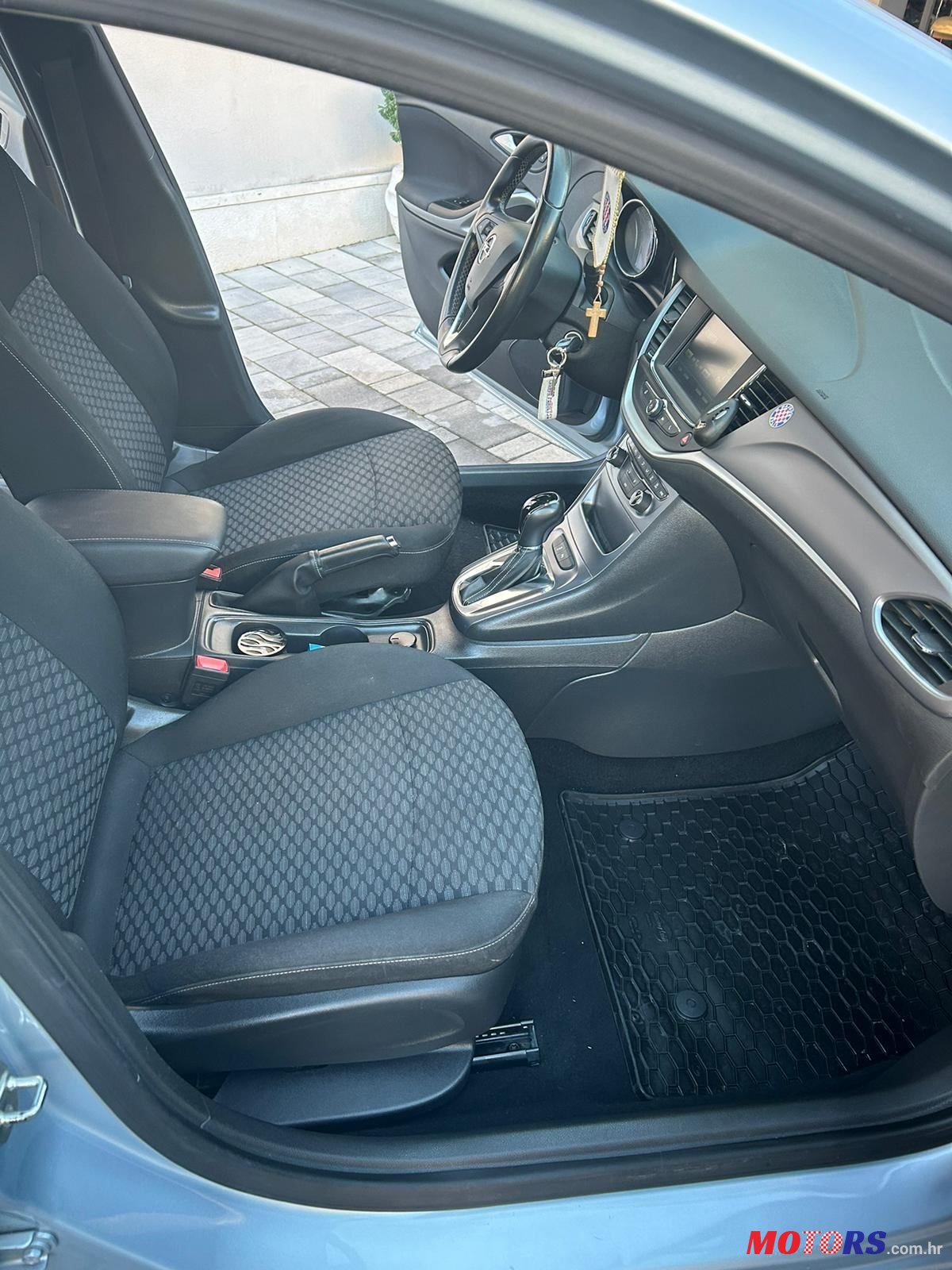 2017' Opel Astra 1.6 Cdti photo #5