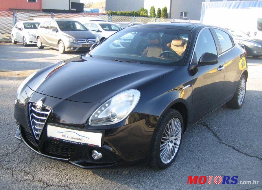 2014' Alfa Romeo Giulietta 1,6 photo #2