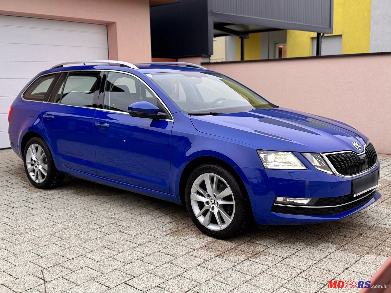 2020' Skoda Octavia Combi photo #1