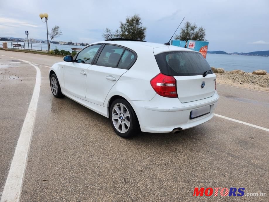 2008' BMW Serija 1 118D photo #6