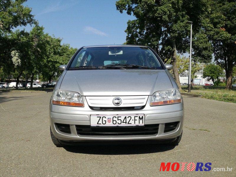 2004' Fiat Idea 1,4 16V photo #2