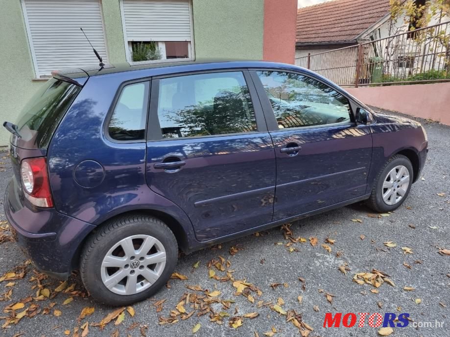 2006' Volkswagen Polo photo #4
