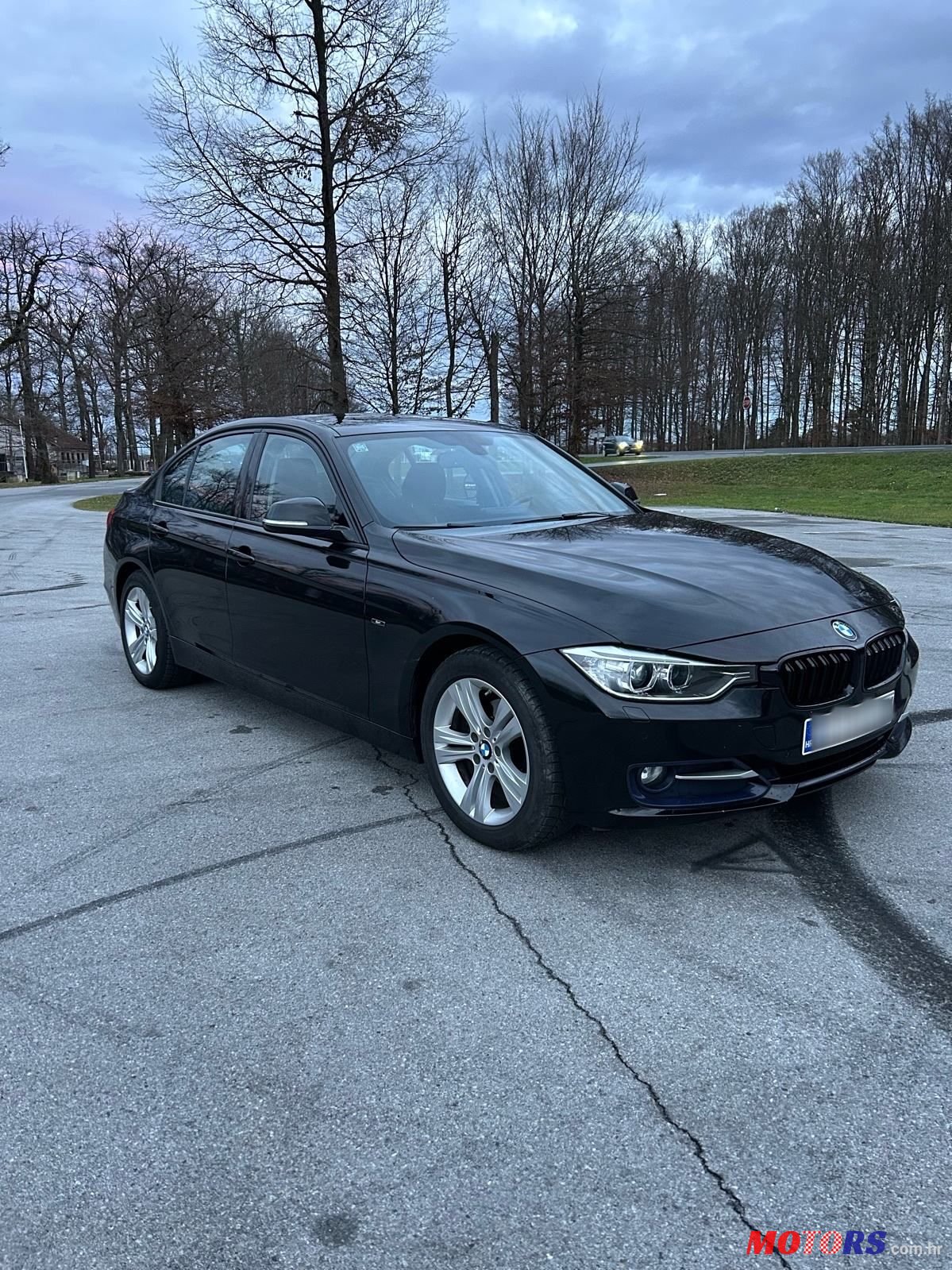 2014' BMW Serija 3 318D photo #6