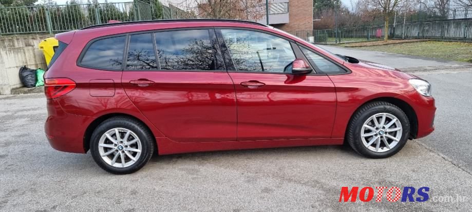 2015' BMW Serija 2 216D photo #6