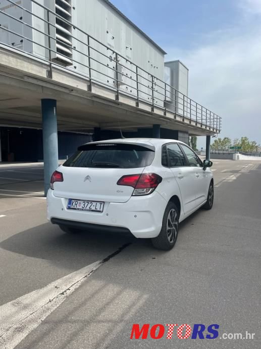 2016' Citroen C4 photo #2