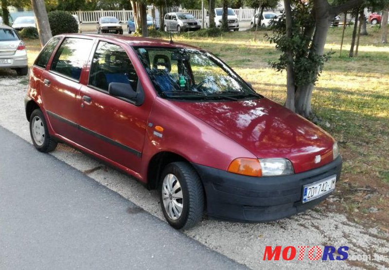 1999' Fiat Punto 55 photo #2