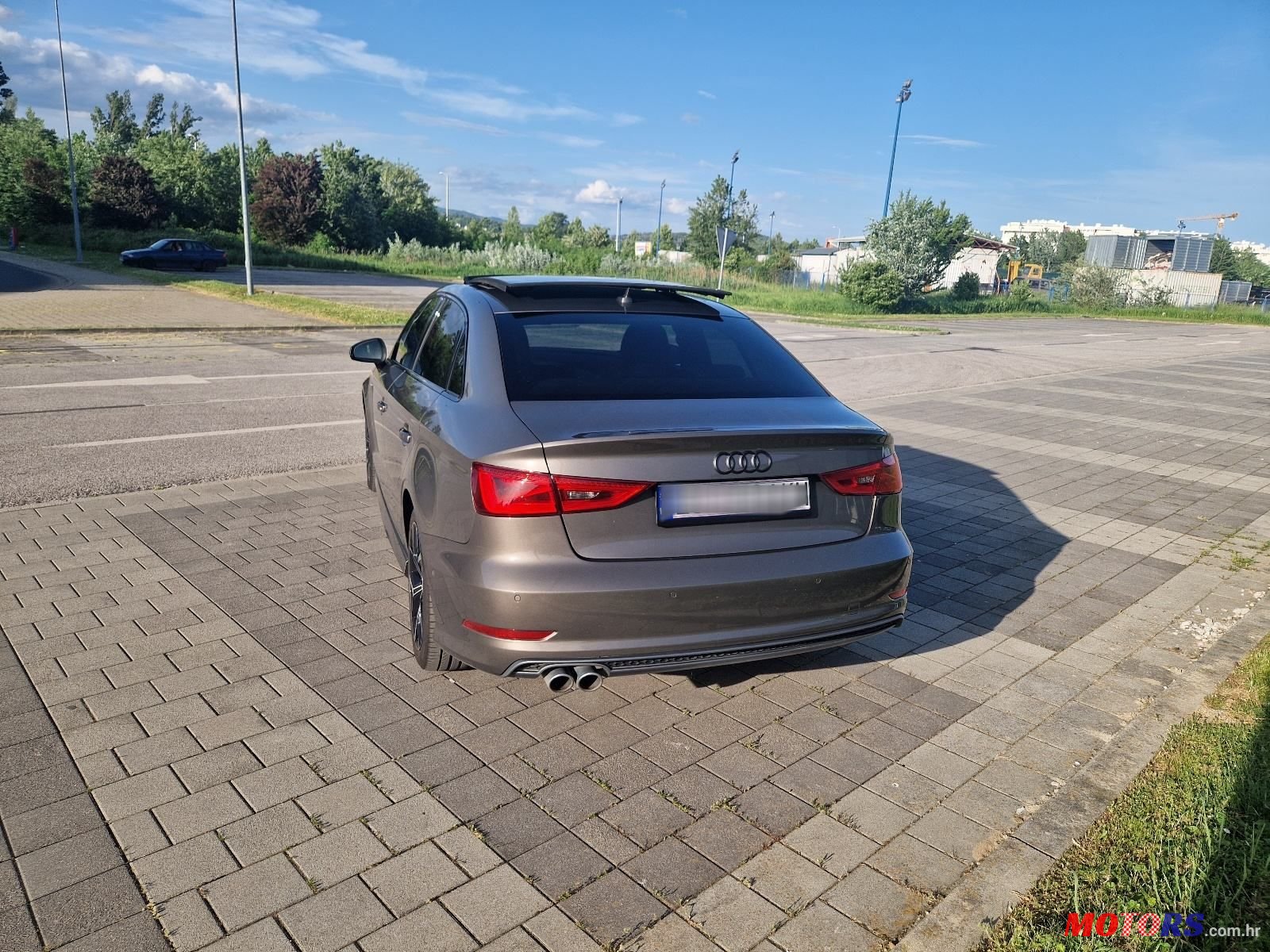 2015' Audi A3 S-Tronic photo #5