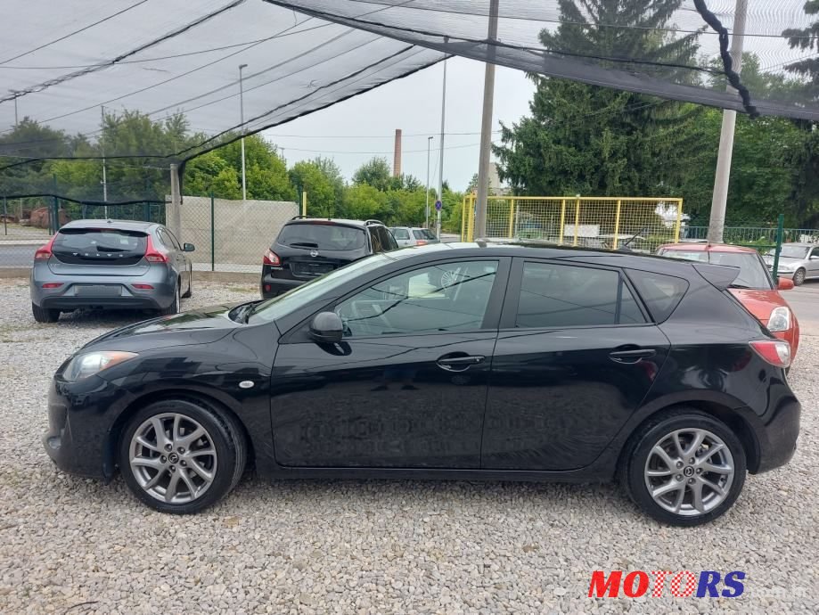 2013' Mazda 3 1.6H Hdi photo #2