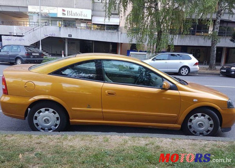 2000' Opel Astra Coupe photo #2