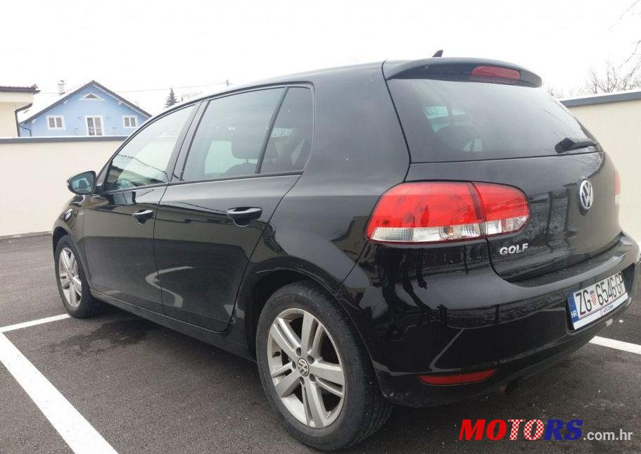 2012' Volkswagen Golf VI 1,6 Tdi photo #2