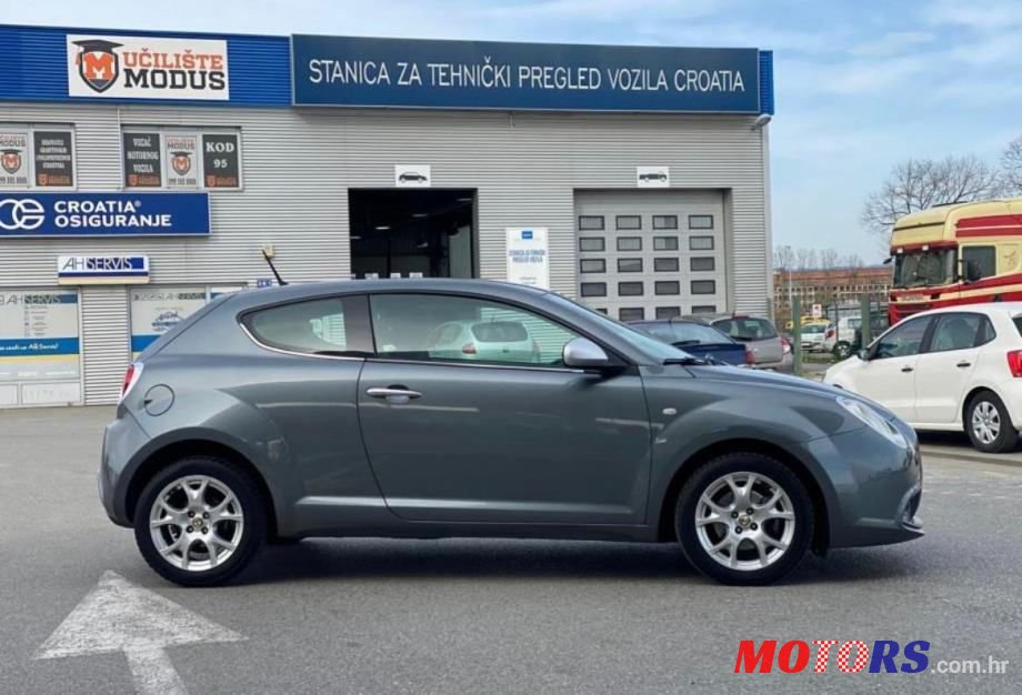 2010' Alfa Romeo MiTo 1,6 Jtdm photo #5