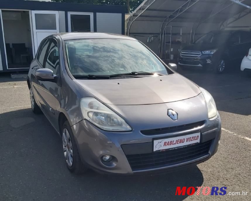 2010' Renault Clio 1,2 16V photo #2