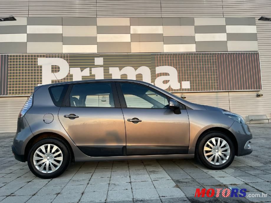 2013' Renault Scenic 1,5 Dci photo #5