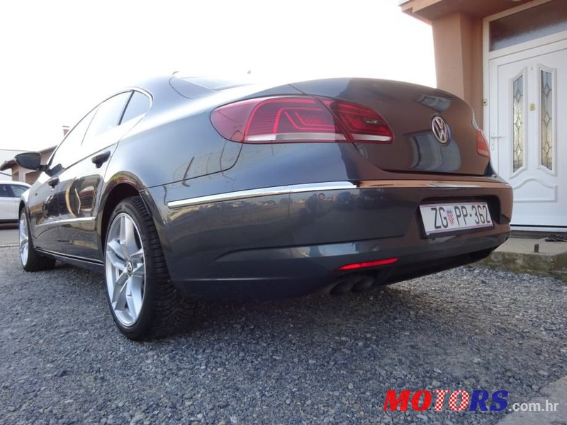 2013' Volkswagen Passat 2.0Tdi photo #4