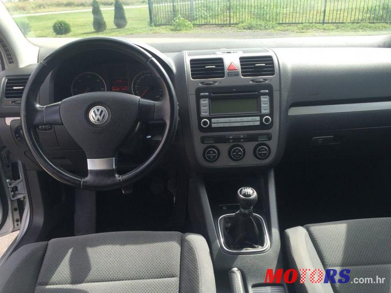 2007' Volkswagen Golf V 1,9 TDI photo #1