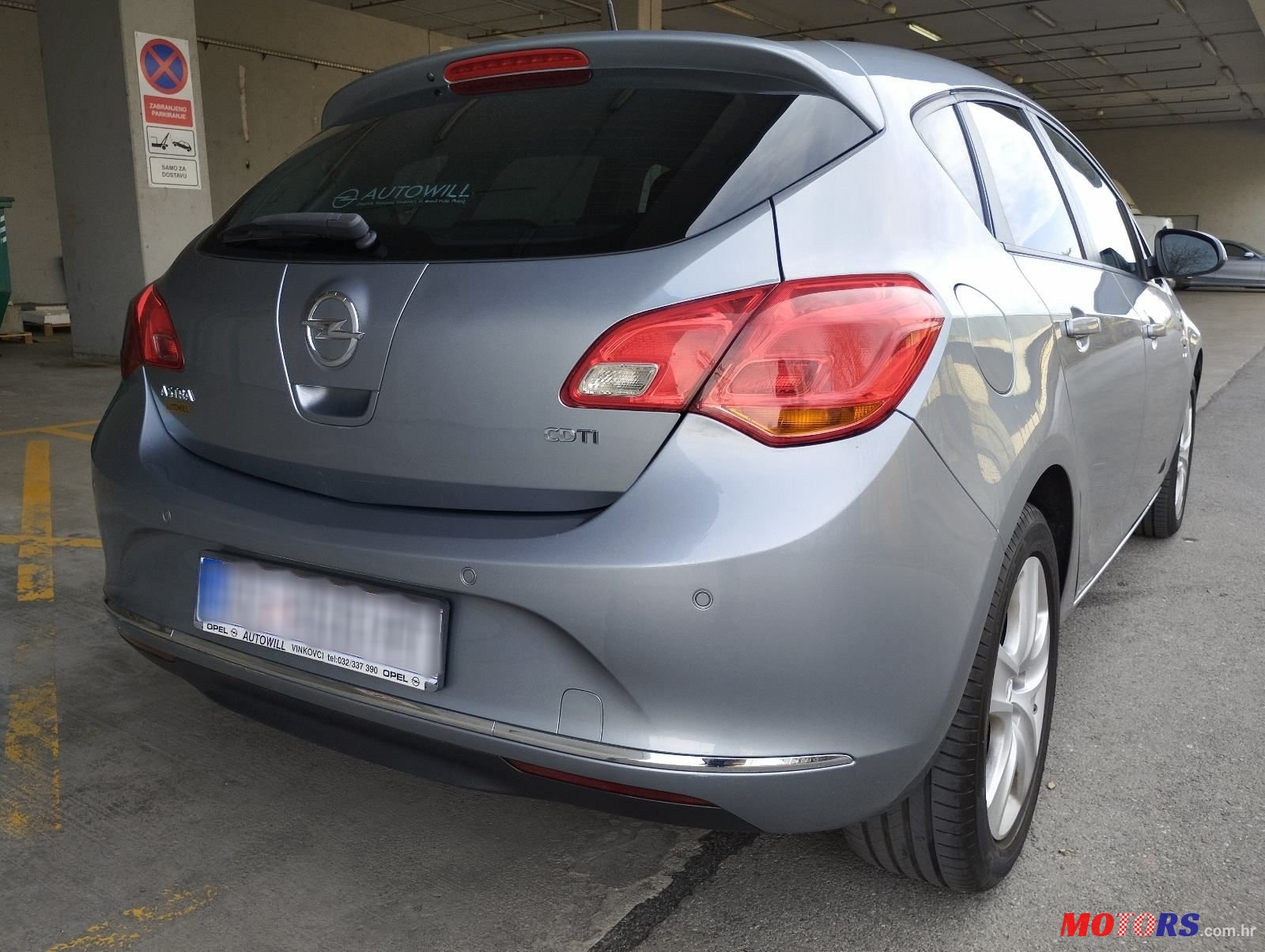 2014' Opel Astra Cdti photo #5