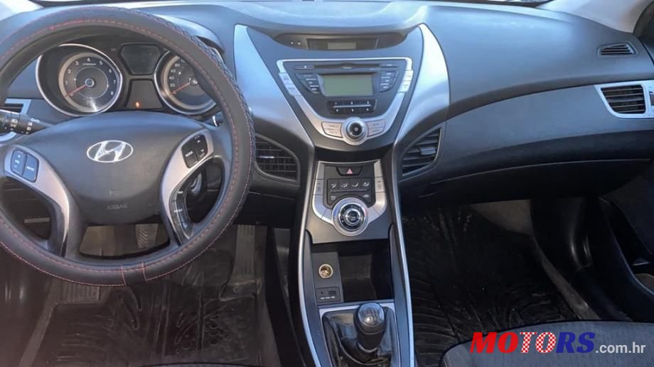 2013' Hyundai Elantra 1,6 Mpi photo #6