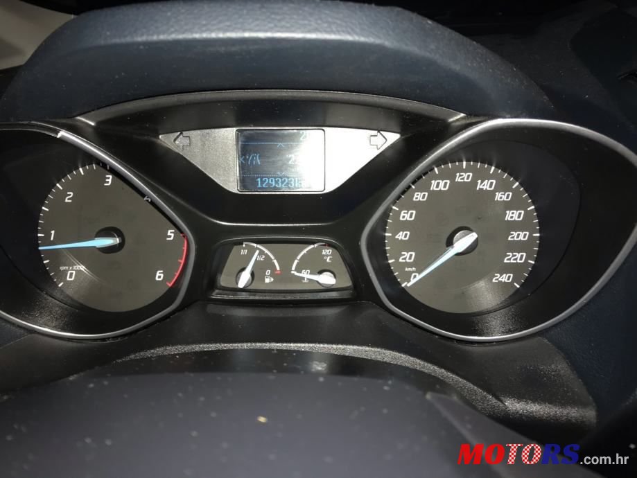 2012' Ford C-MAX Titanium photo #3