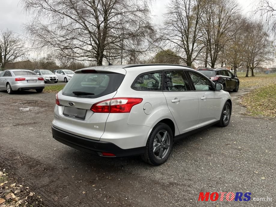 2014' Ford Focus Karavan photo #5