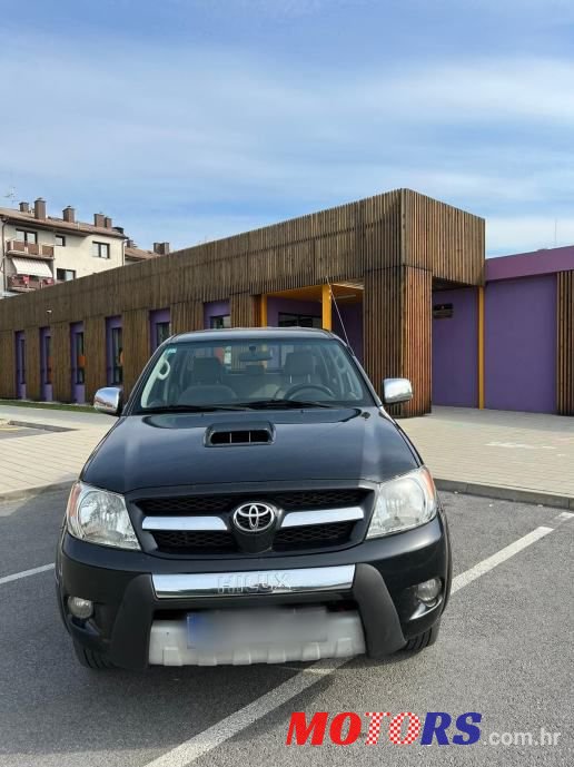 2008' Toyota Hilux 2.5D photo #3