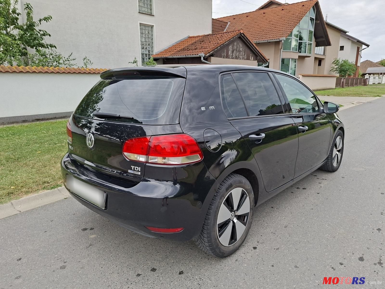 2010' Volkswagen Golf VI 1,6 Tdi photo #4