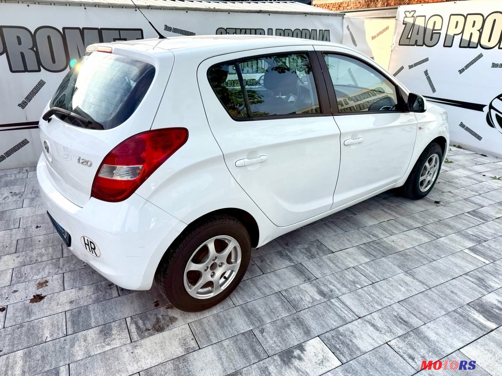 2010' Hyundai i20 1,4 Crdi photo #2