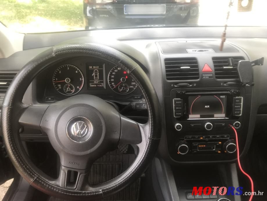 2010' Volkswagen Jetta 1,6 Tdi photo #4