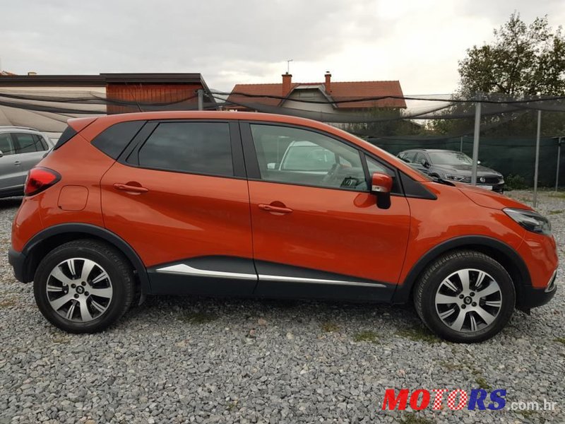 2014' Renault Captur Tce 90 photo #6