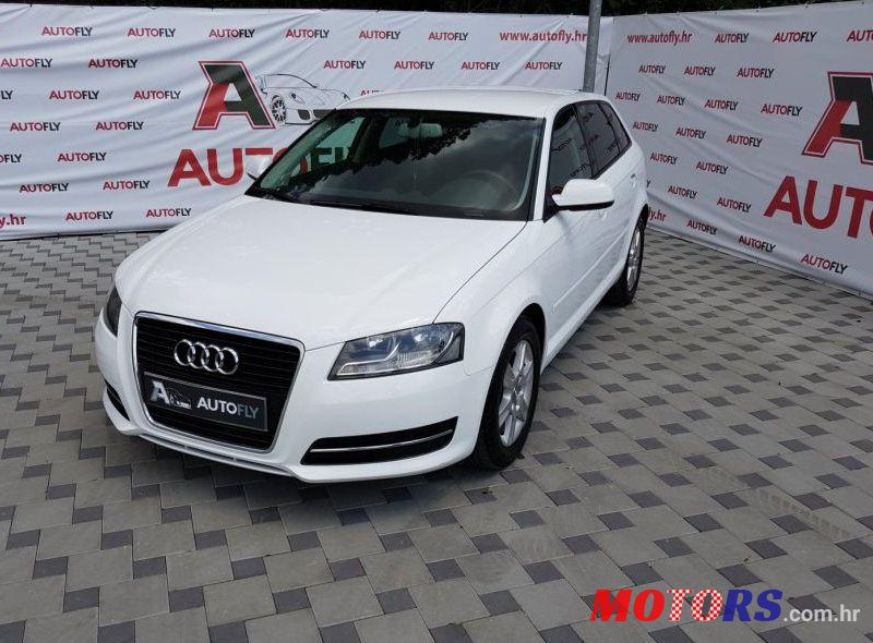 2011' Audi A3 1,6 Tdi S-Tronic photo #1