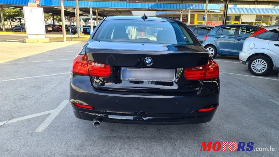 2013' BMW Serija 3 316D photo #5
