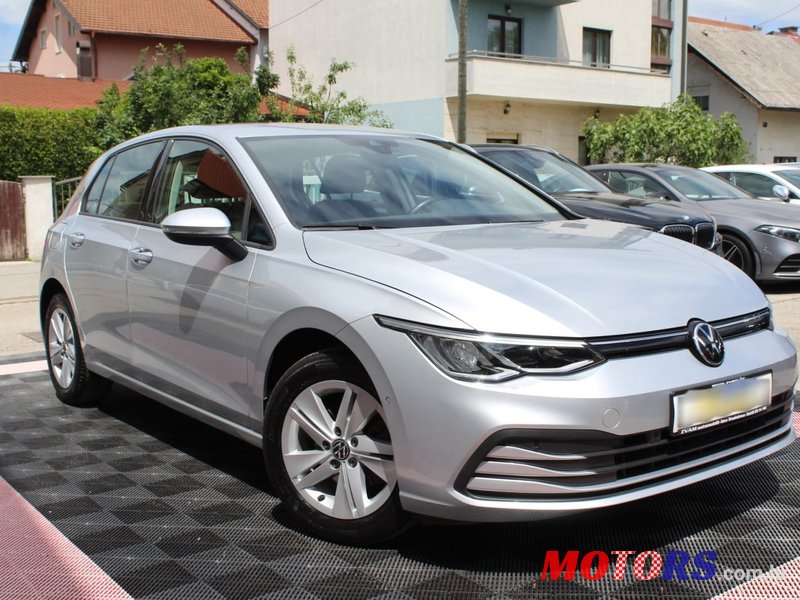 2020' Volkswagen Golf VIII 1,5 Tsi photo #1