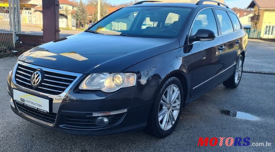 2010' Volkswagen Passat Variant photo #2