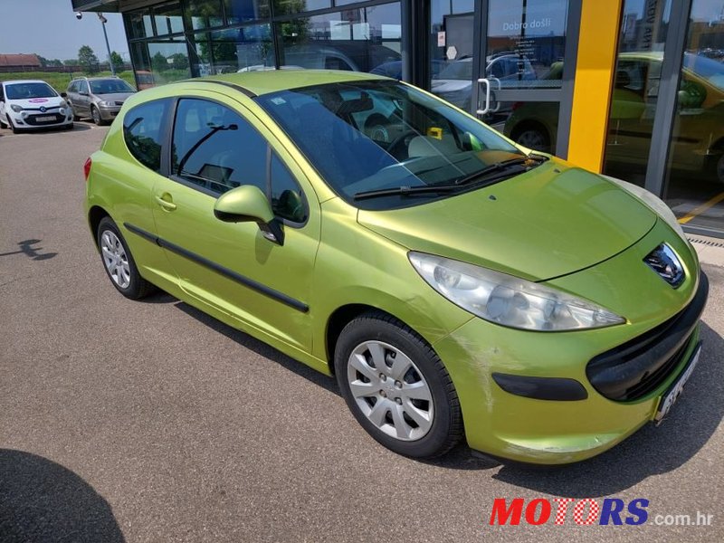 2006' Peugeot 207 1,4 16V photo #3