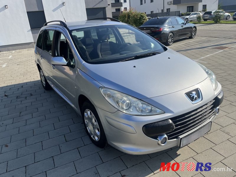 2008' Peugeot 307 Sw photo #5