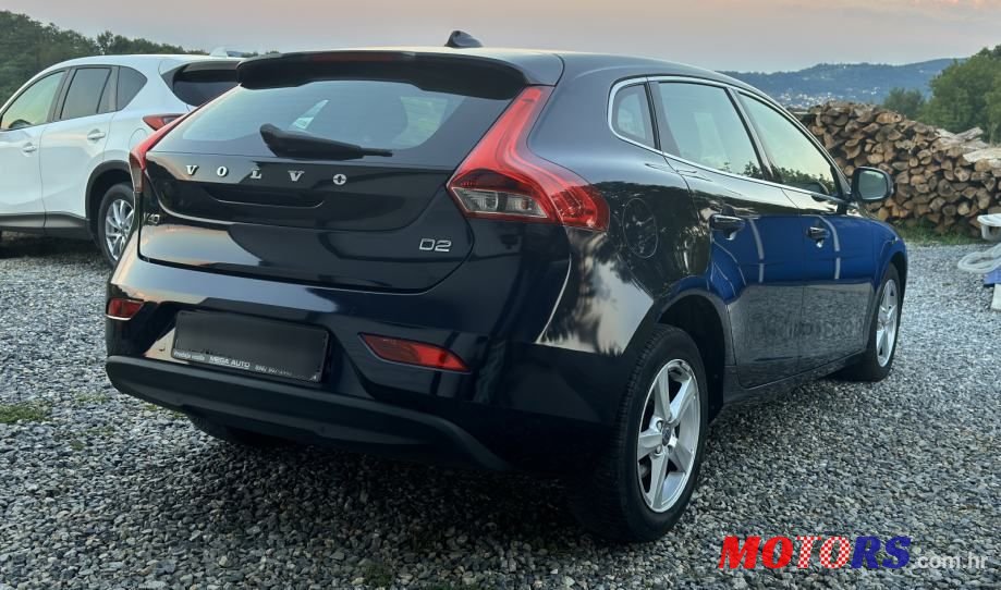 2016' Volvo V40 D2 photo #2