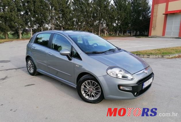 2011' Fiat Punto Evo S&S 1,3 Multijet 16V photo #1